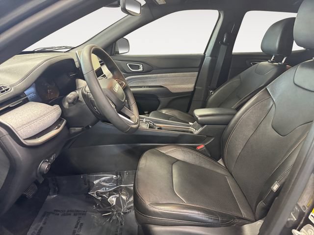 Used 2023 Jeep Compass Latitude AWD/4WD image 7