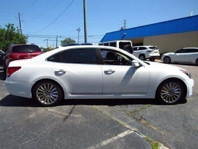 Used 2014 Hyundai Equus Signature RWD image 9