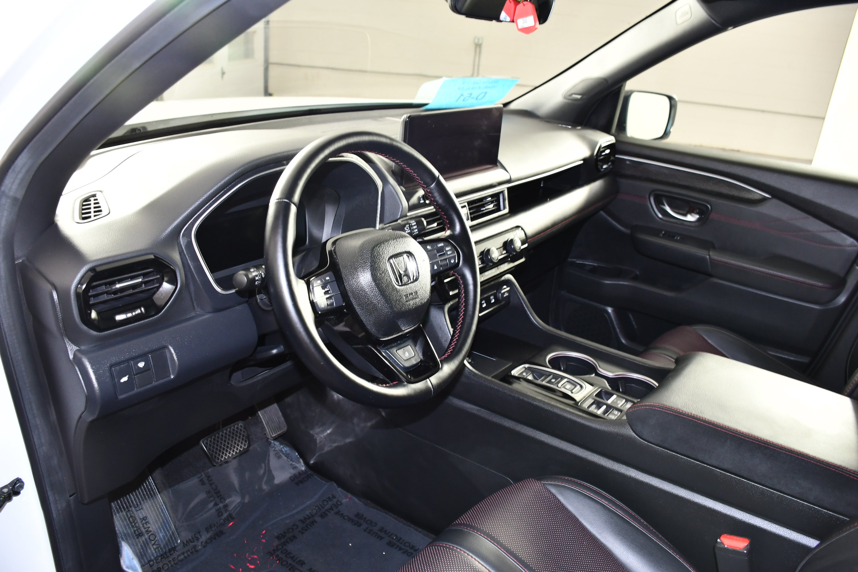 Certified 2026 Honda Pilot Black Edition image 2