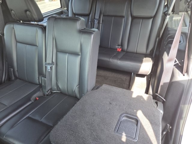Used 2015 Ford Expedition Limited AWD/4WD image 16