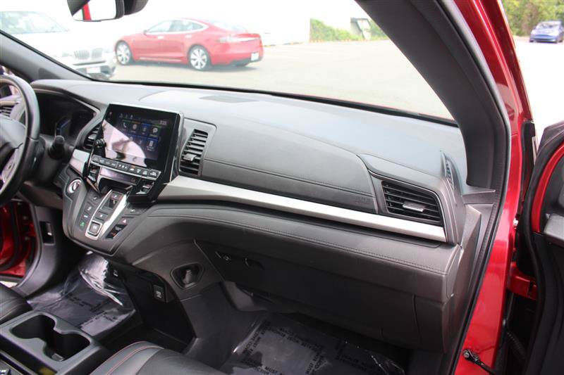Used 2023 Honda Odyssey Sport image 14
