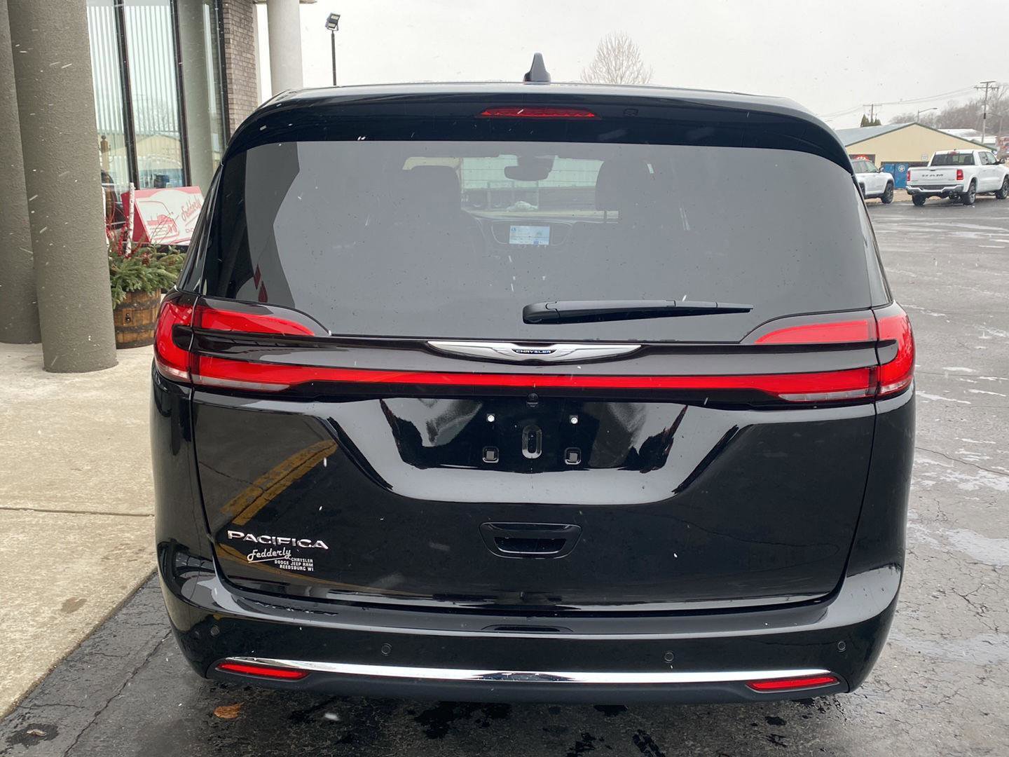 New 2026 Chrysler Pacifica Select image 18