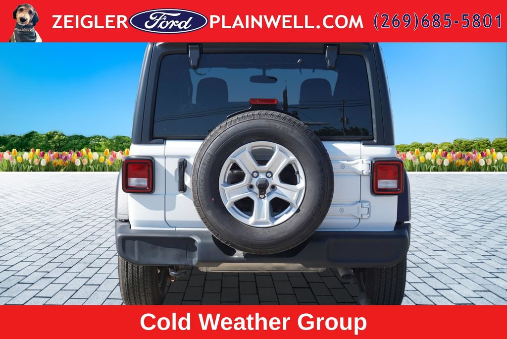 Used 2022 Jeep Wrangler Sport AWD/4WD image 4