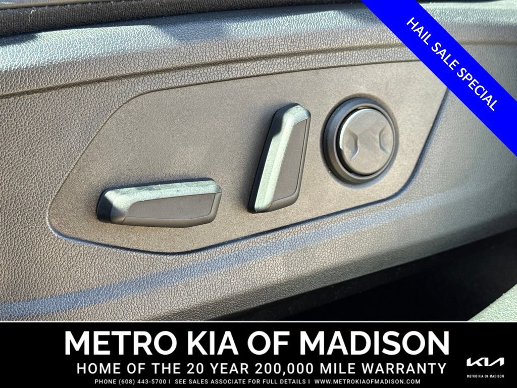 Used 2025 Kia Sorento EX FWD image 13