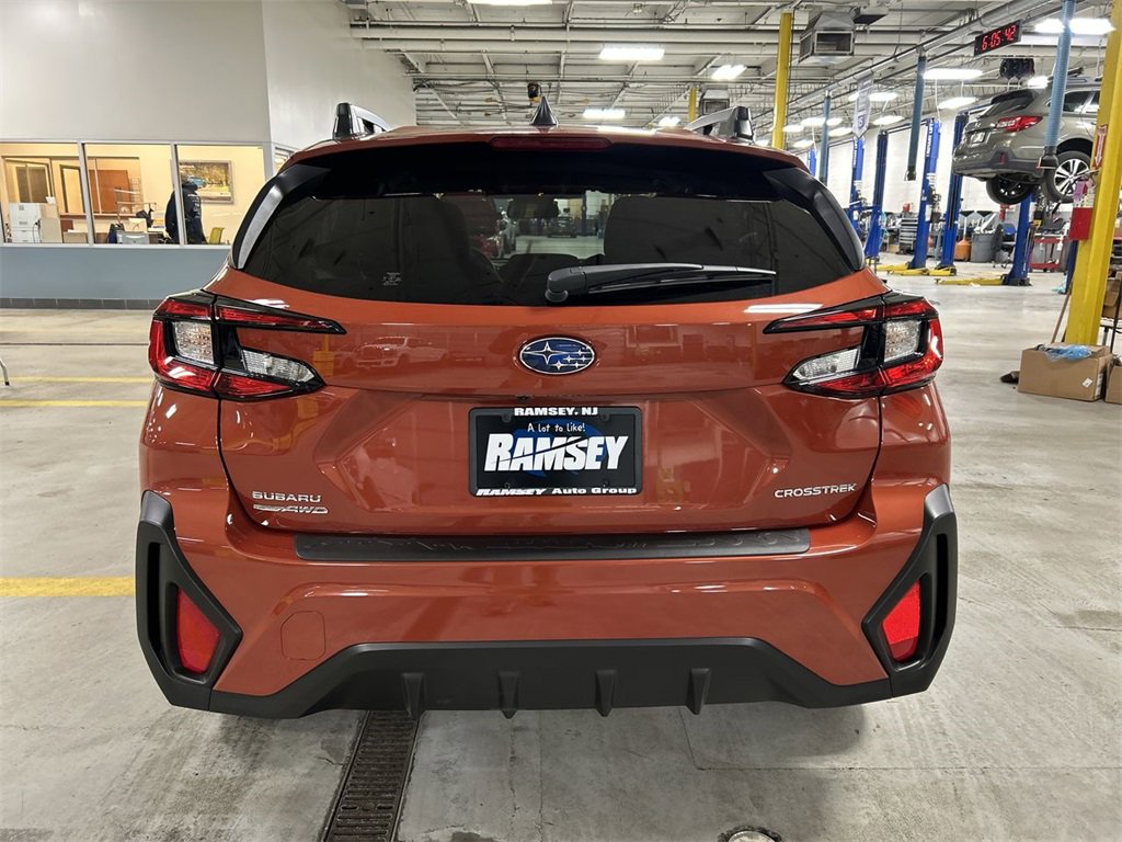 Certified 2025 Subaru Crosstrek 2.0i Premium image 25