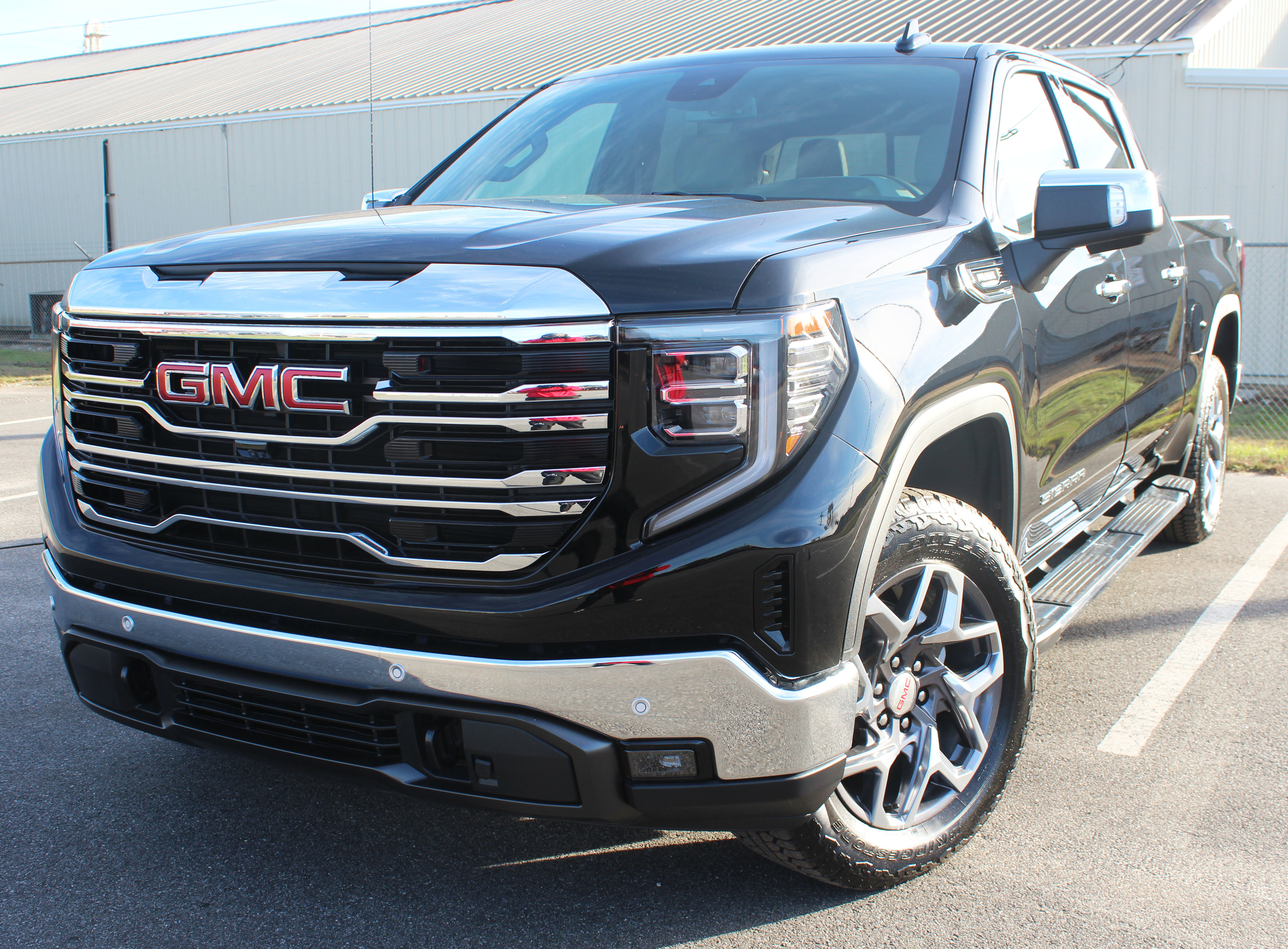 New 2026 GMC Sierra 1500 SLT w/ SLT Premium Plus Package image 1