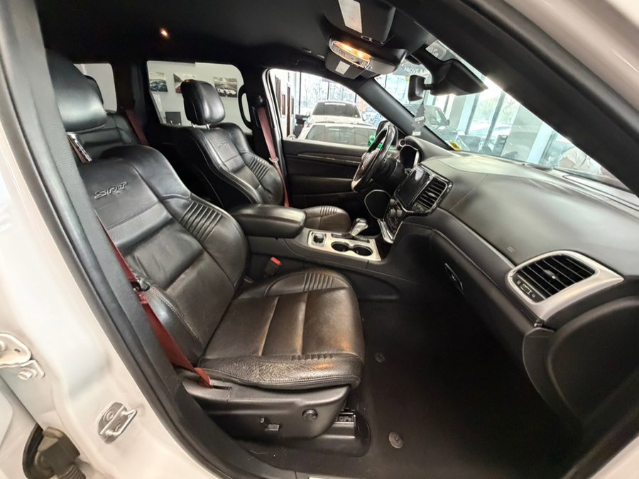 Used 2021 Jeep Grand Cherokee SRT AWD/4WD image 40