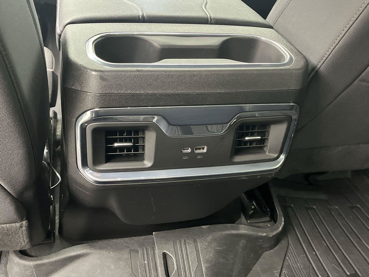 Certified 2024 GMC Sierra 1500 Elevation w/ LPO, Elevation Black Package AWD/4WD image 13