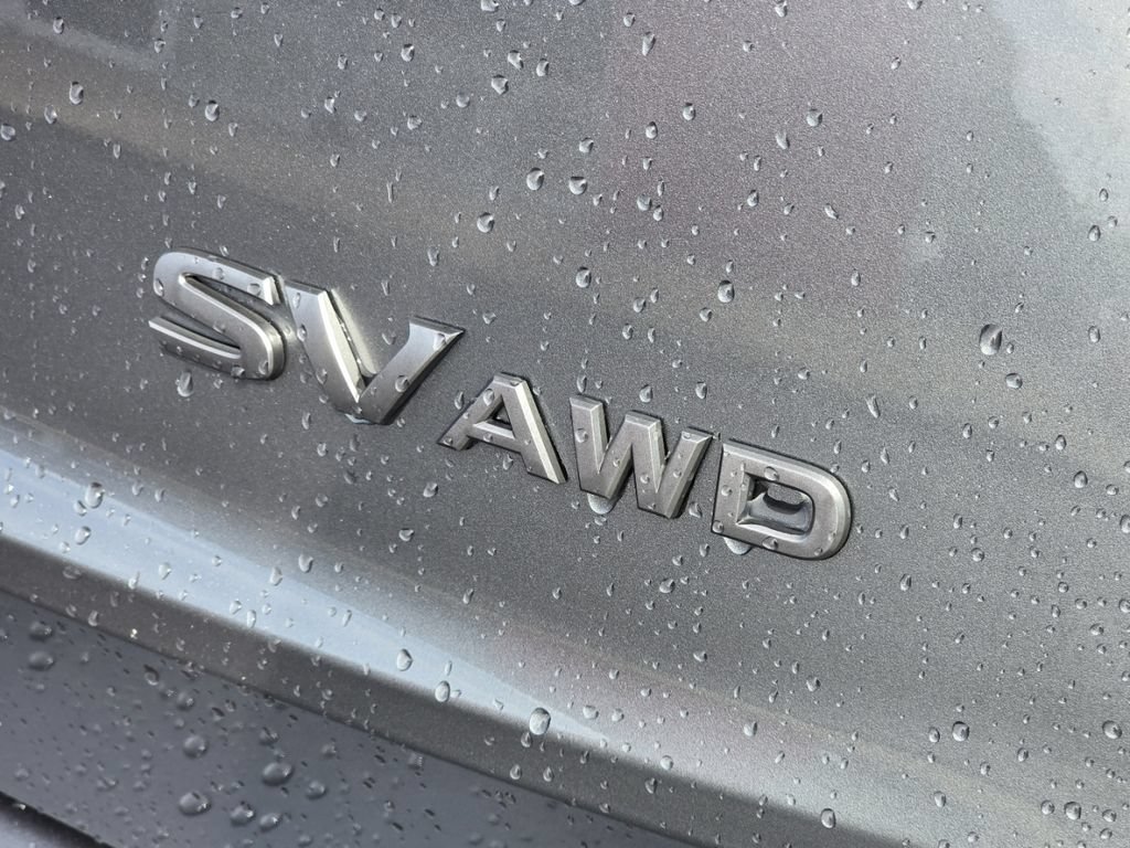 Used 2024 Nissan Rogue SV AWD/4WD image 16
