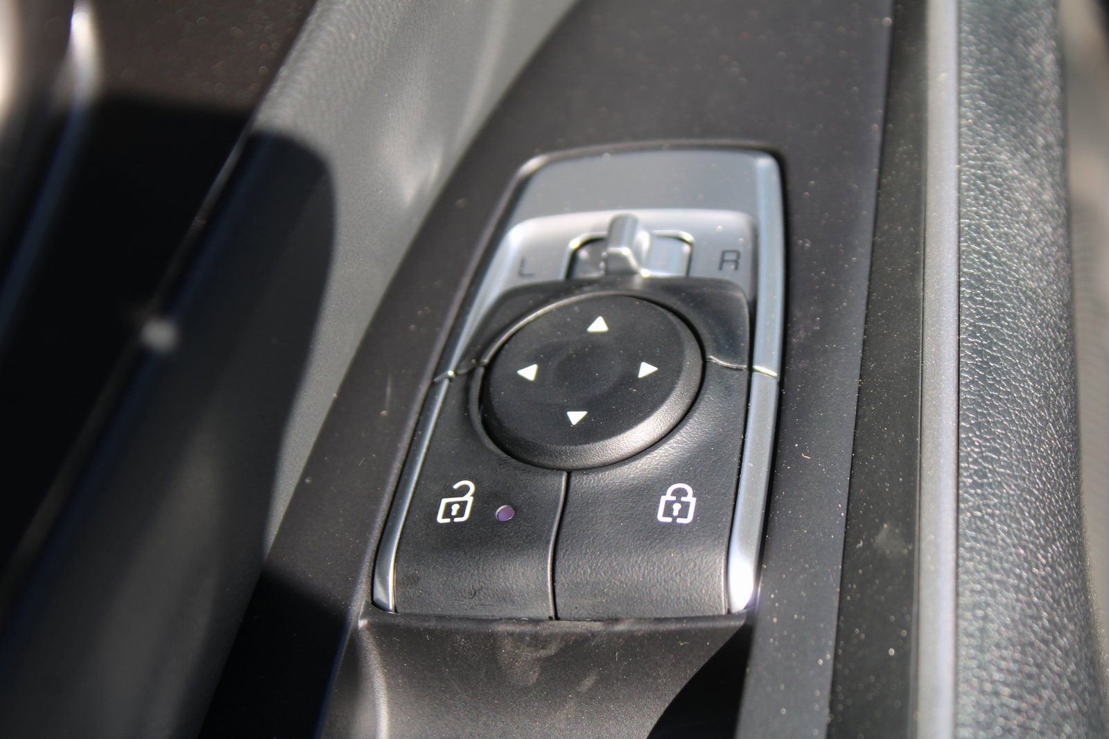 New 2026 Kia Sorento EX image 23