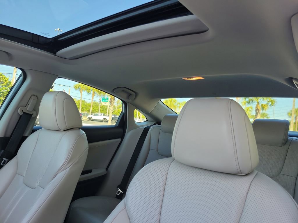 Certified 2021 Honda Insight Touring image 22