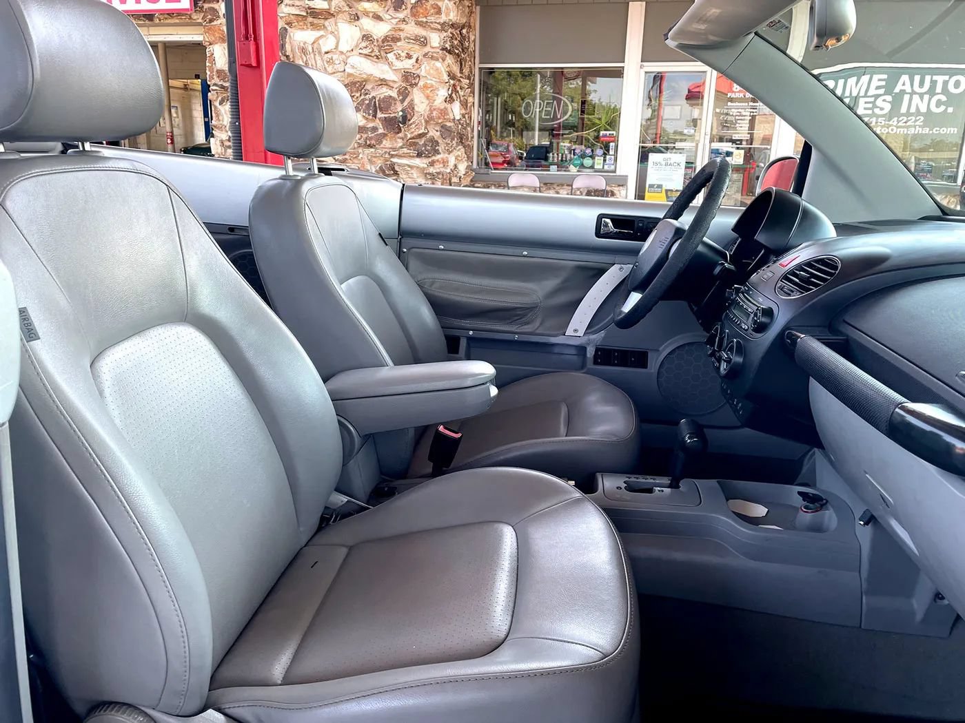 Used 2007 Volkswagen Beetle Convertible w/ Package 1 FWD image 19