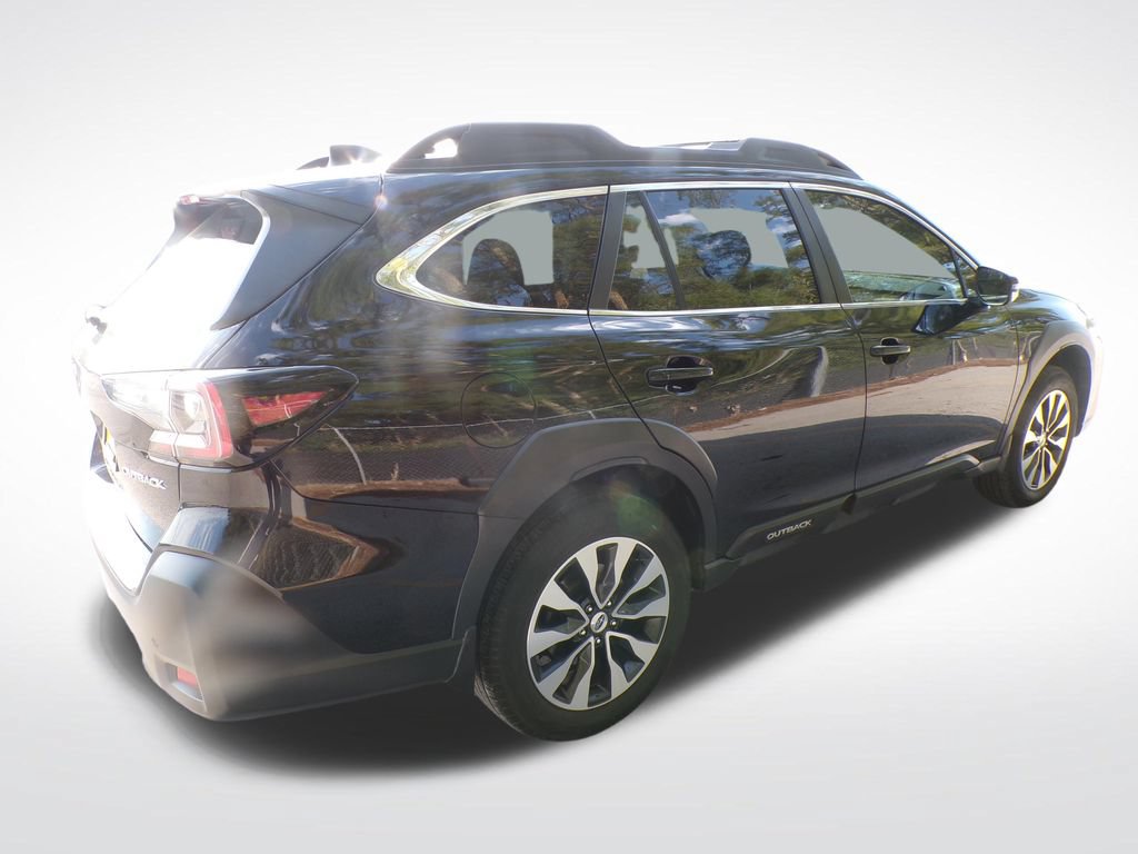 Used 2023 Subaru Outback Limited AWD/4WD image 7