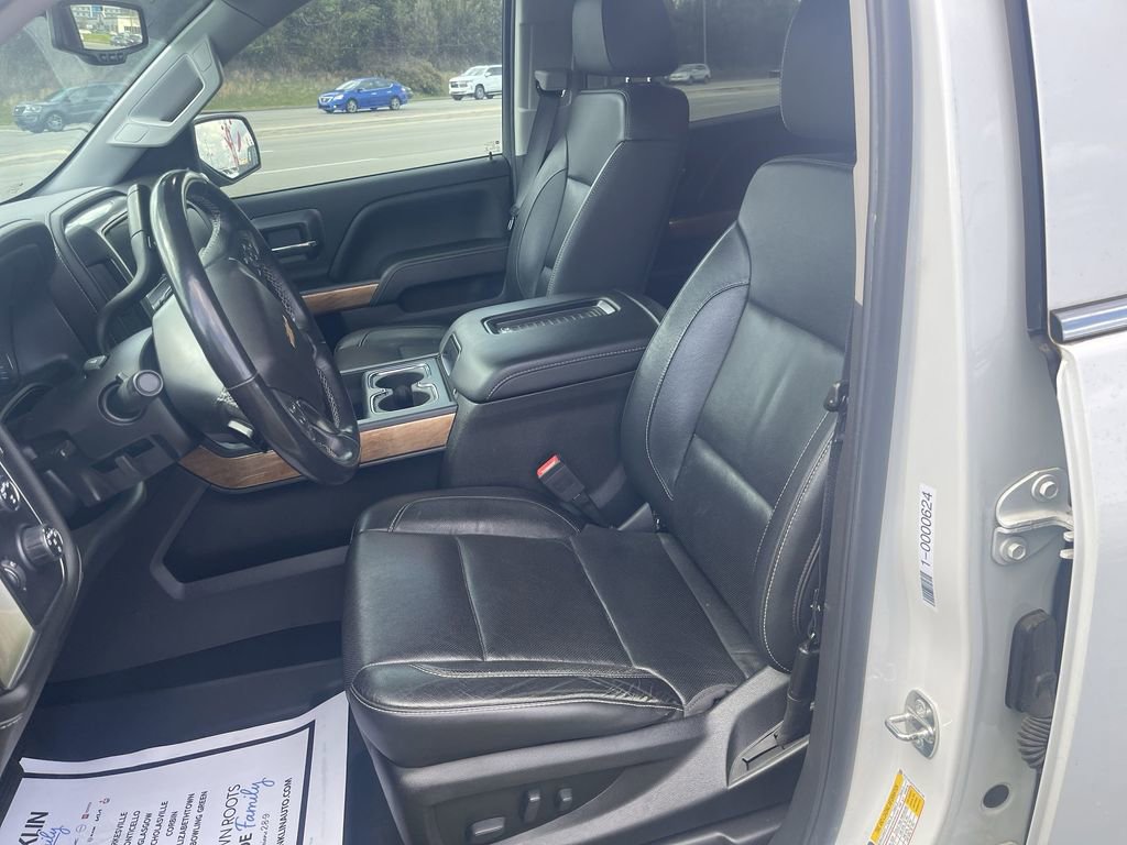 Used 2018 Chevrolet Silverado 1500 LTZ w/ LTZ Plus Package image 11