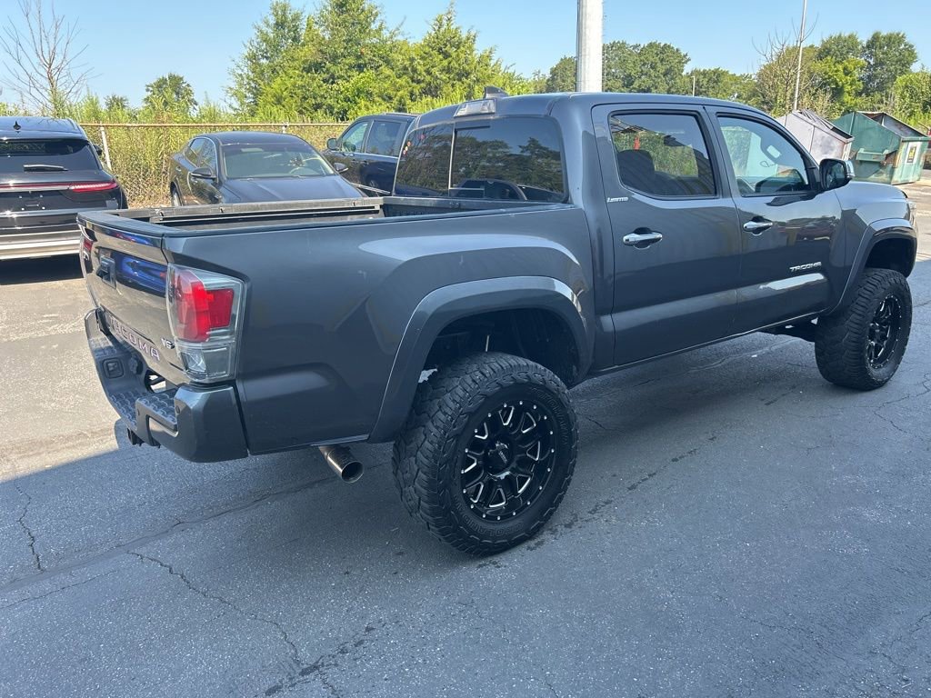 Used 2017 Toyota Tacoma Limited image 7