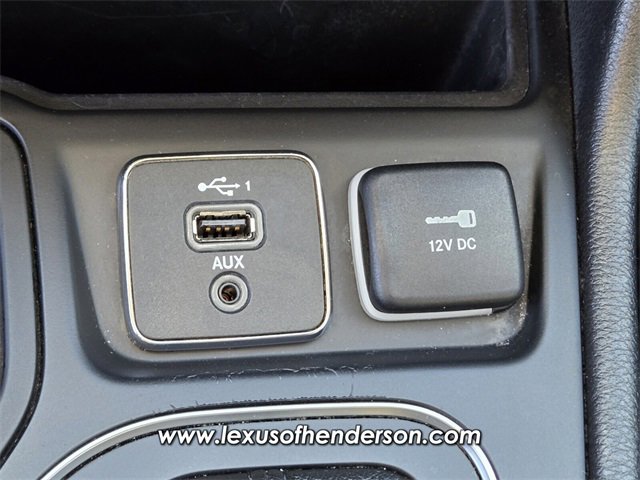Used 2020 Jeep Cherokee Latitude Plus image 26