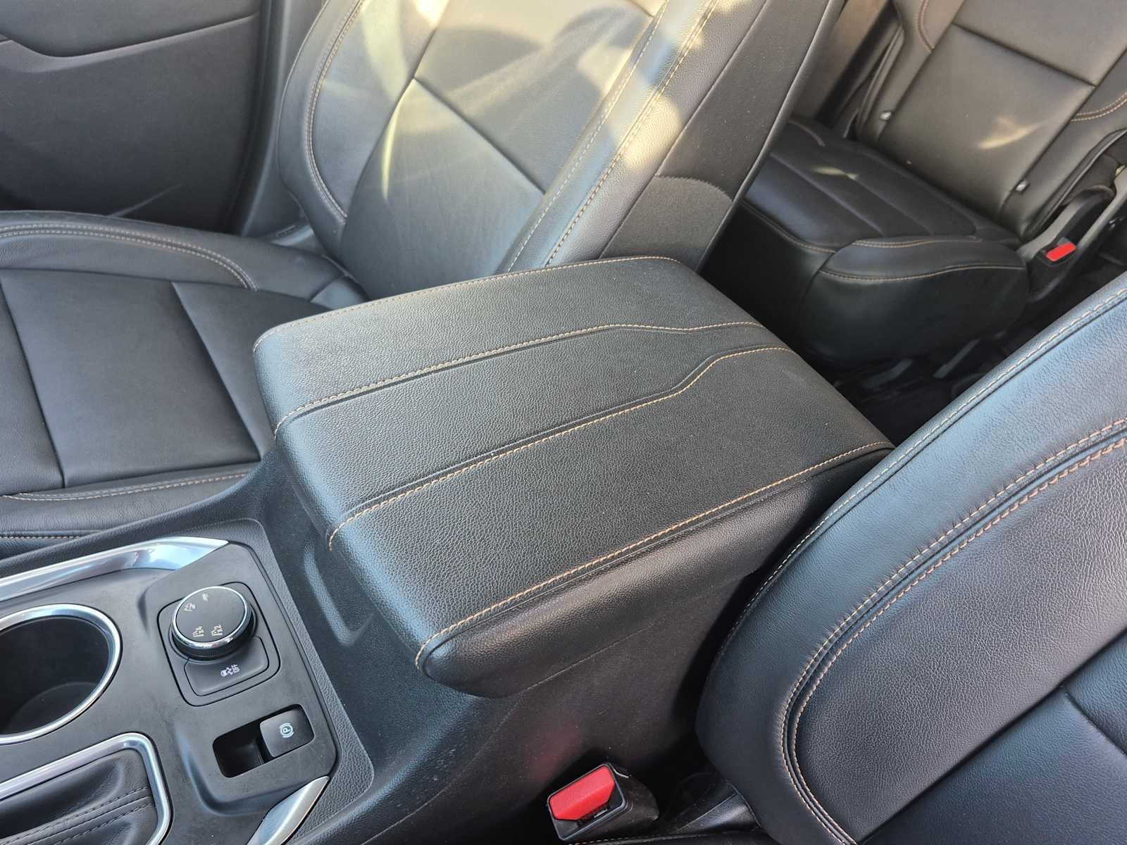 Used 2019 Chevrolet Traverse LT image 23