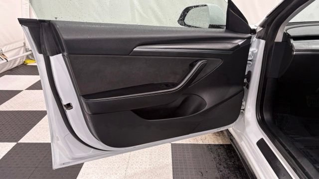 Used 2021 Tesla Model 3 Standard Range Plus RWD image 14