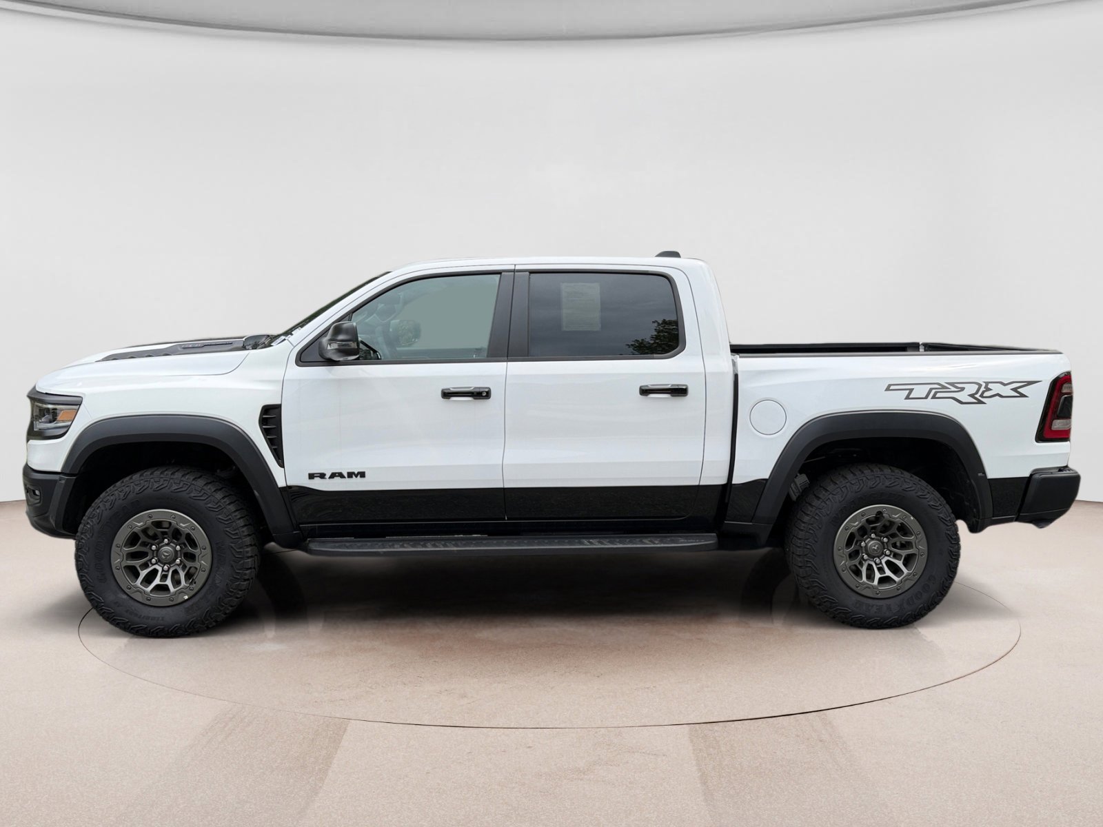 Used 2024 RAM 1500 TRX AWD/4WD image 2