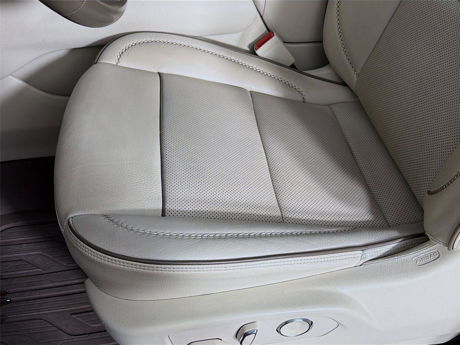 Used 2021 GMC Yukon Denali w/ Denali Ultimate Package image 22