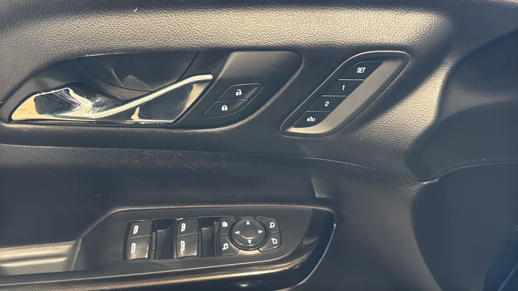 Used 2023 GMC Acadia AT4 w/ Technology Package image 23