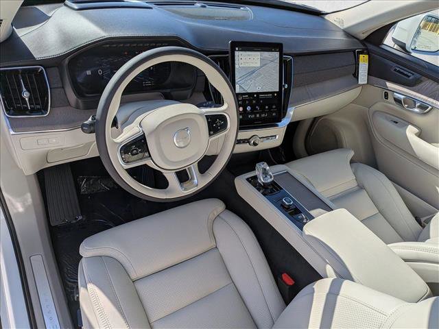 New 2026 Volvo XC90 T8 Ultra w/ Protection Package Premier image 3
