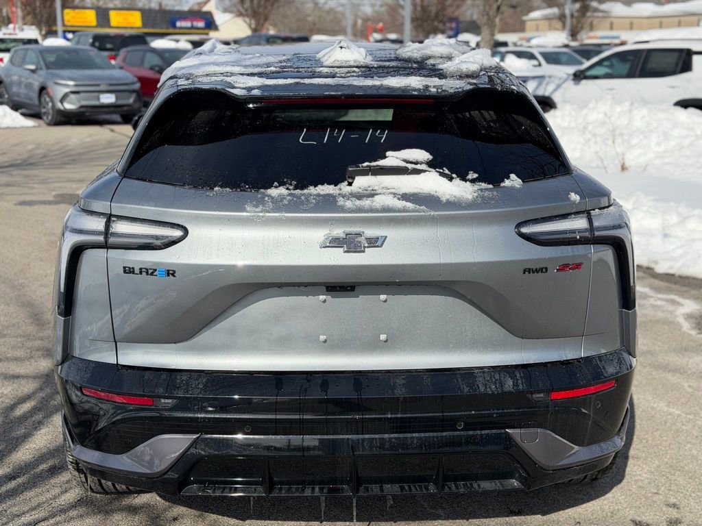 New 2026 Chevrolet Blazer EV SS image 5