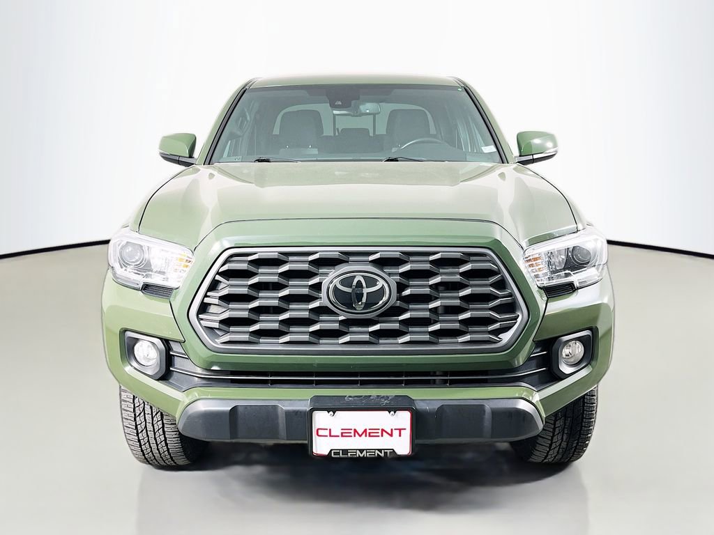 Used 2022 Toyota Tacoma TRD Off-Road image 3