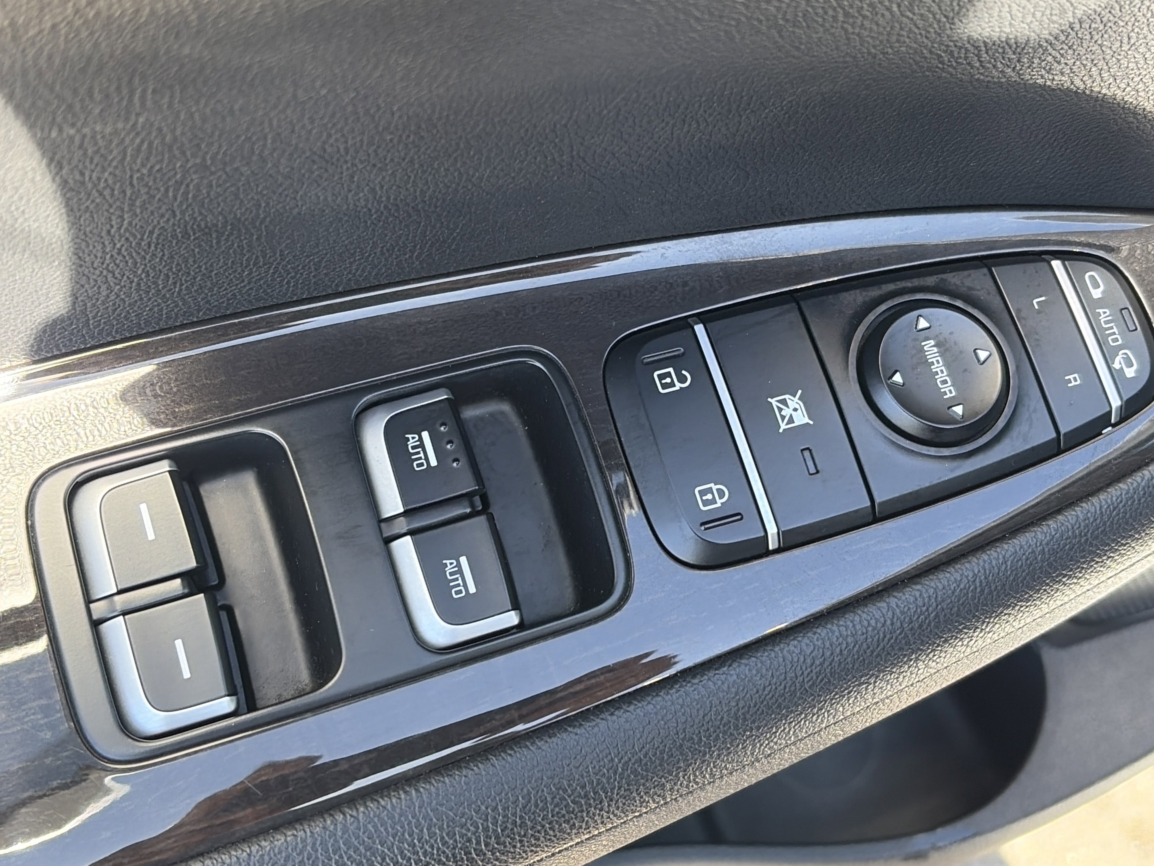 Used 2018 Kia Optima EX FWD image 14