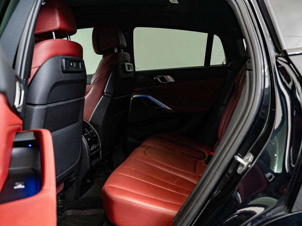 Used 2022 BMW X6 M50i image 43
