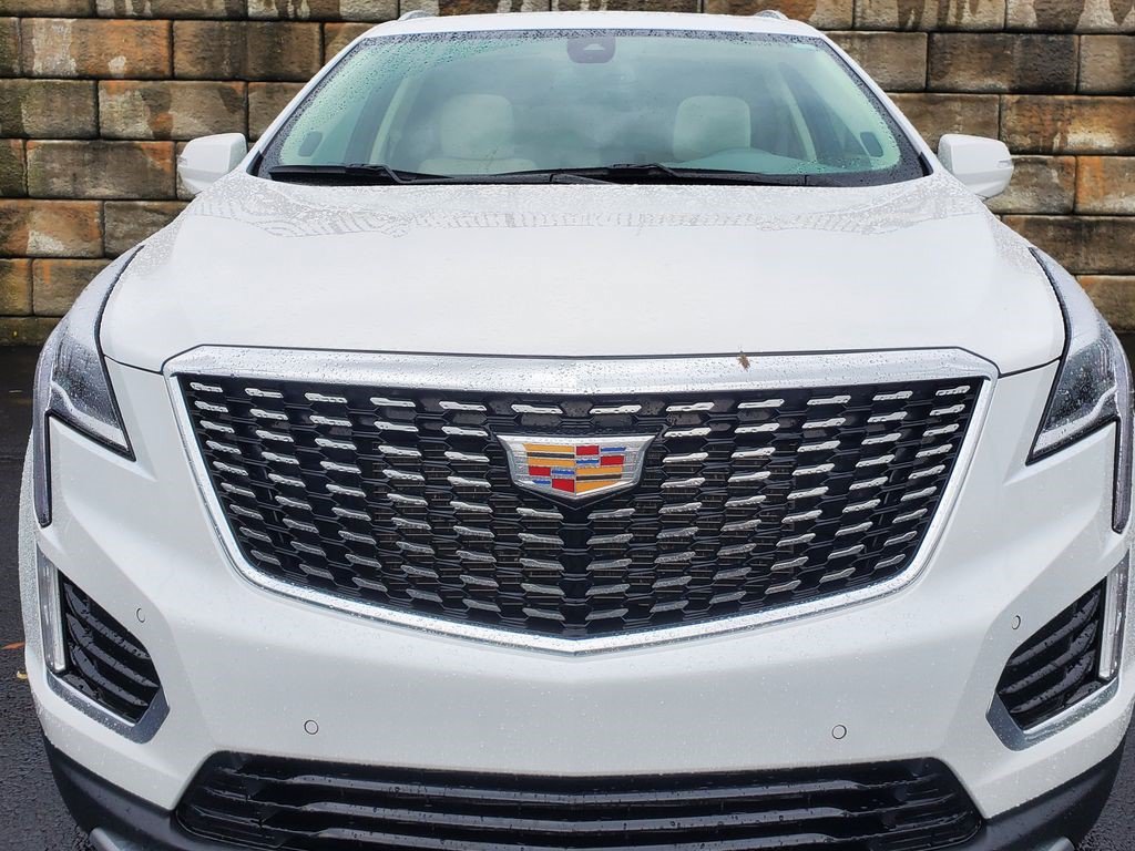 Certified 2024 Cadillac XT5 Premium Luxury w/ LPO, Floor Liner Package AWD/4WD image 5