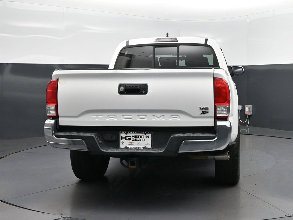 Used 2016 Toyota Tacoma SR5 w/ Towing Package RWD image 6