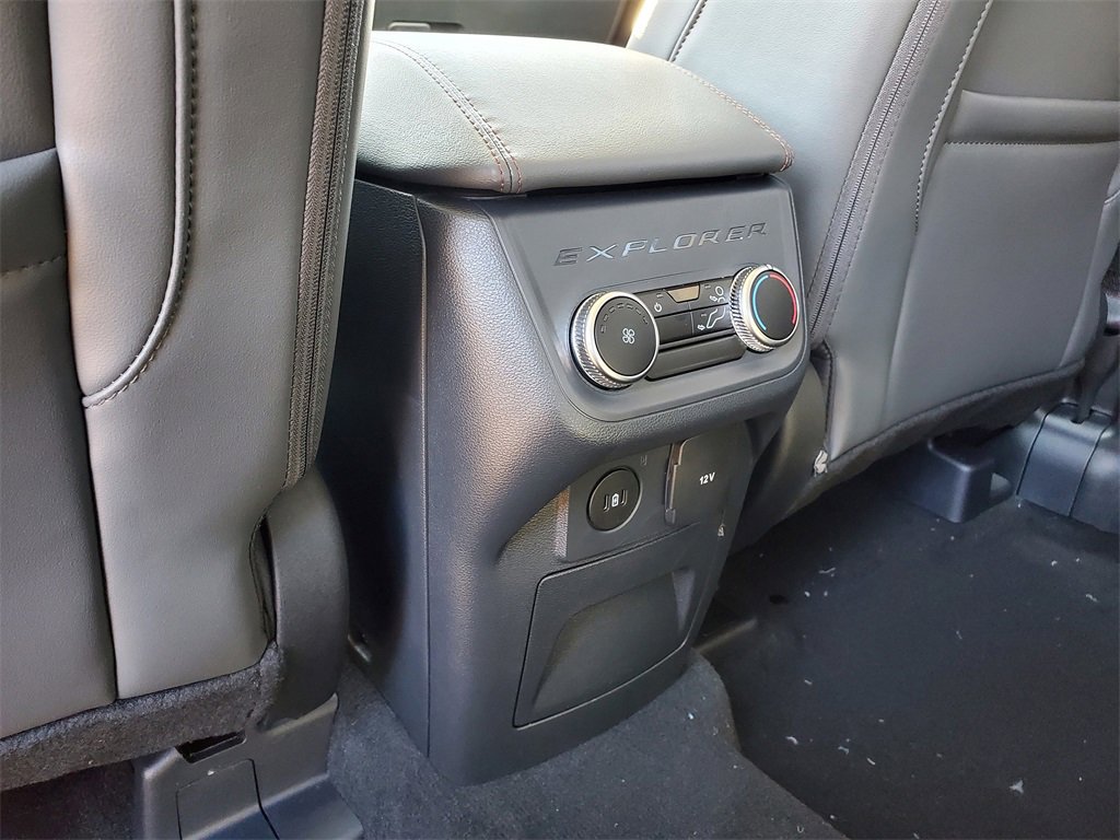 New 2026 Ford Explorer Active image 27