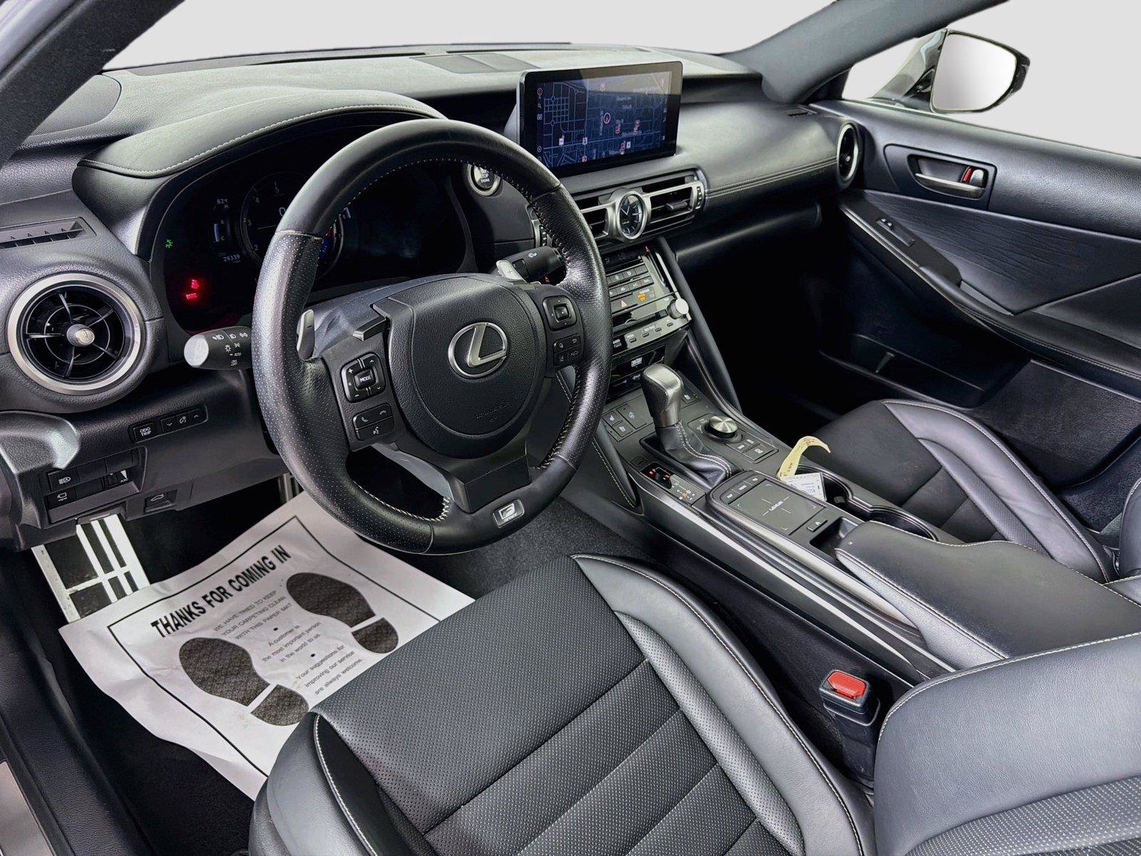 Used 2022 Lexus IS 350 F Sport RWD image 9