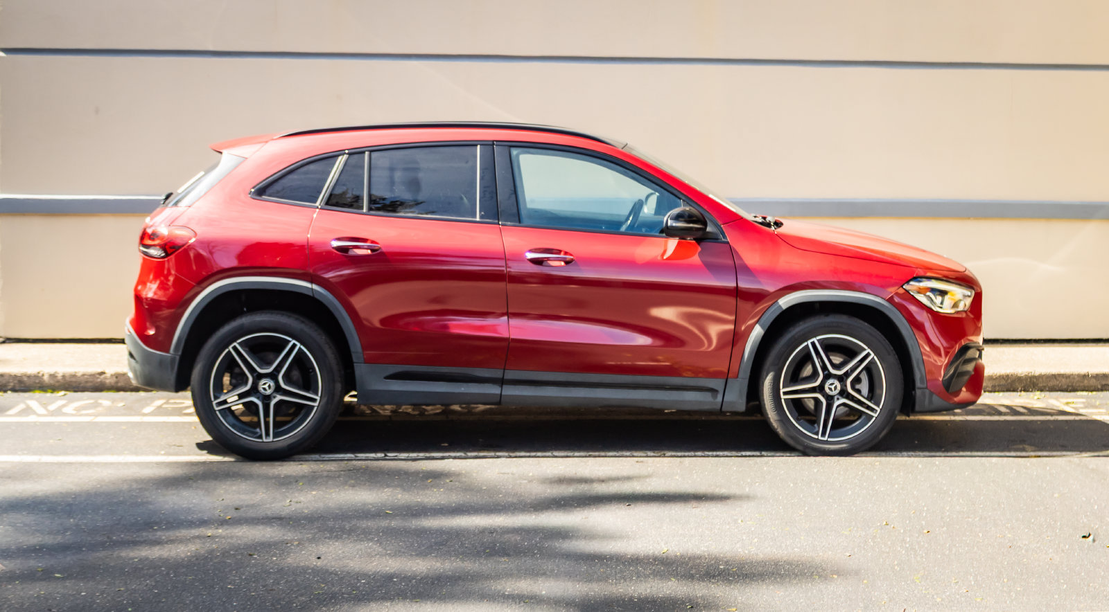 Used 2021 Mercedes-Benz GLA 250 4MATIC image 9