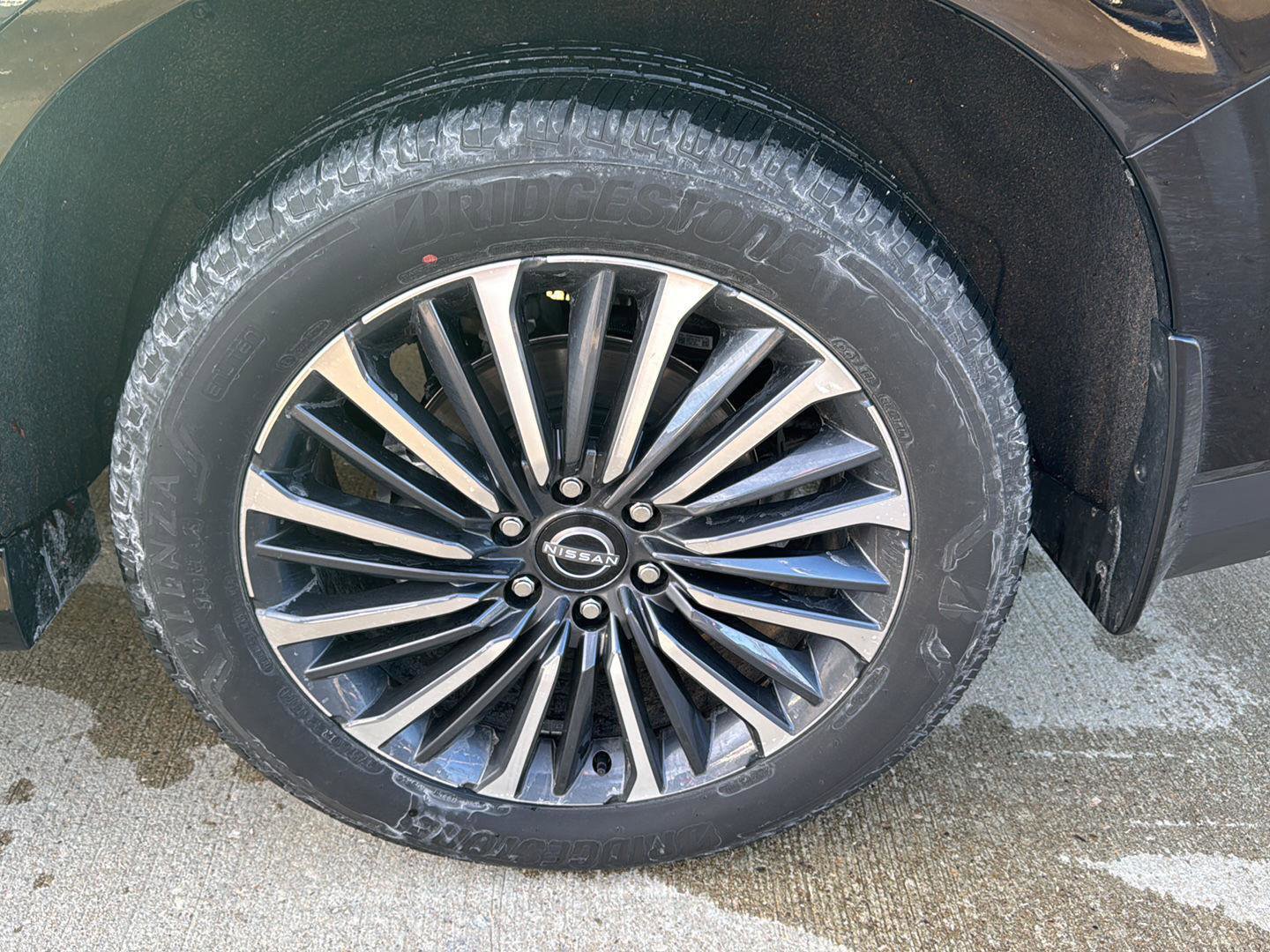 Certified 2025 Nissan Armada Platinum Reserve image 7