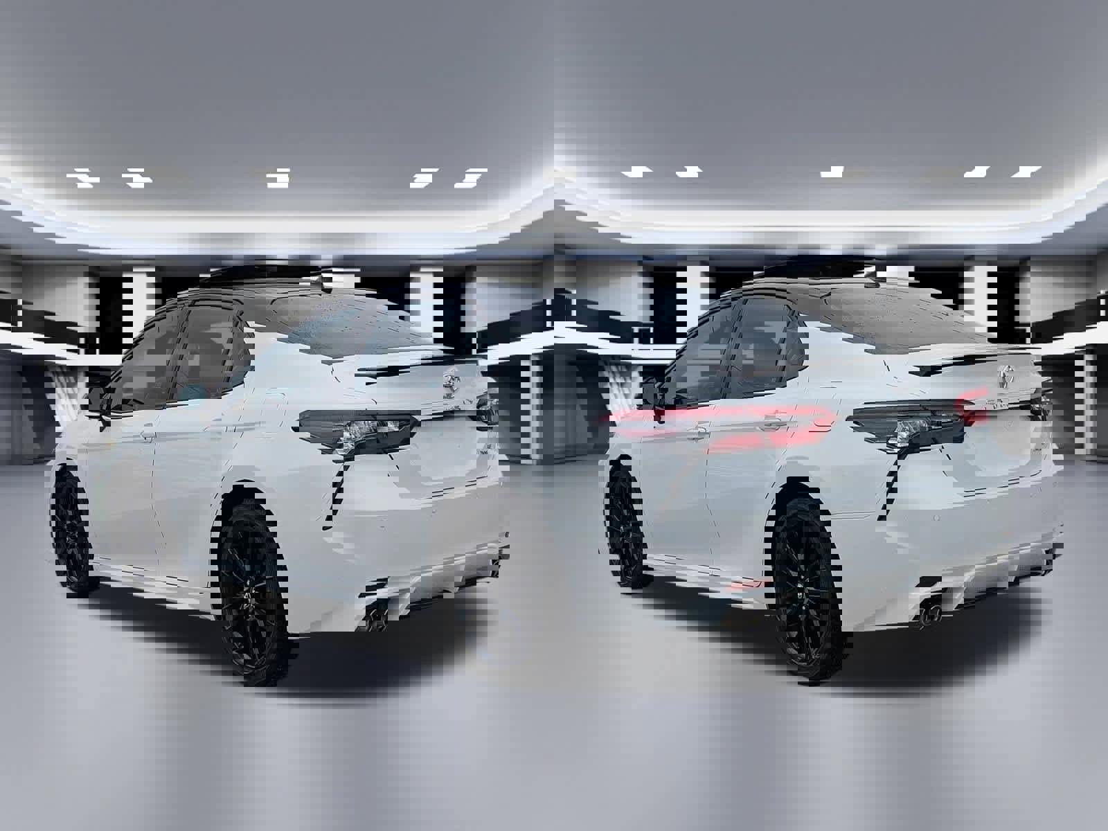 Used 2022 Toyota Camry XSE FWD image 4