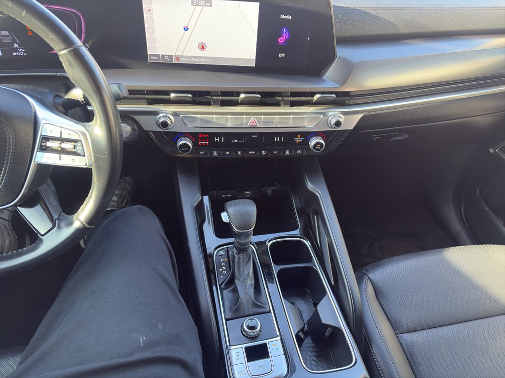 Used 2023 Kia Telluride LX image 17