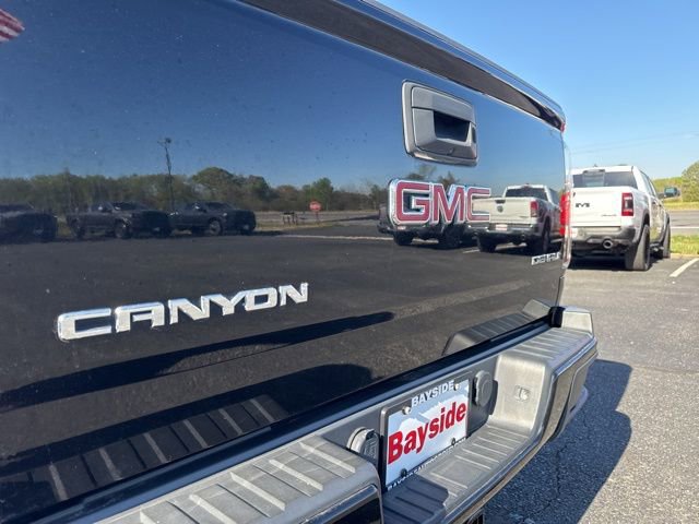 Used 2018 GMC Canyon Denali image 15