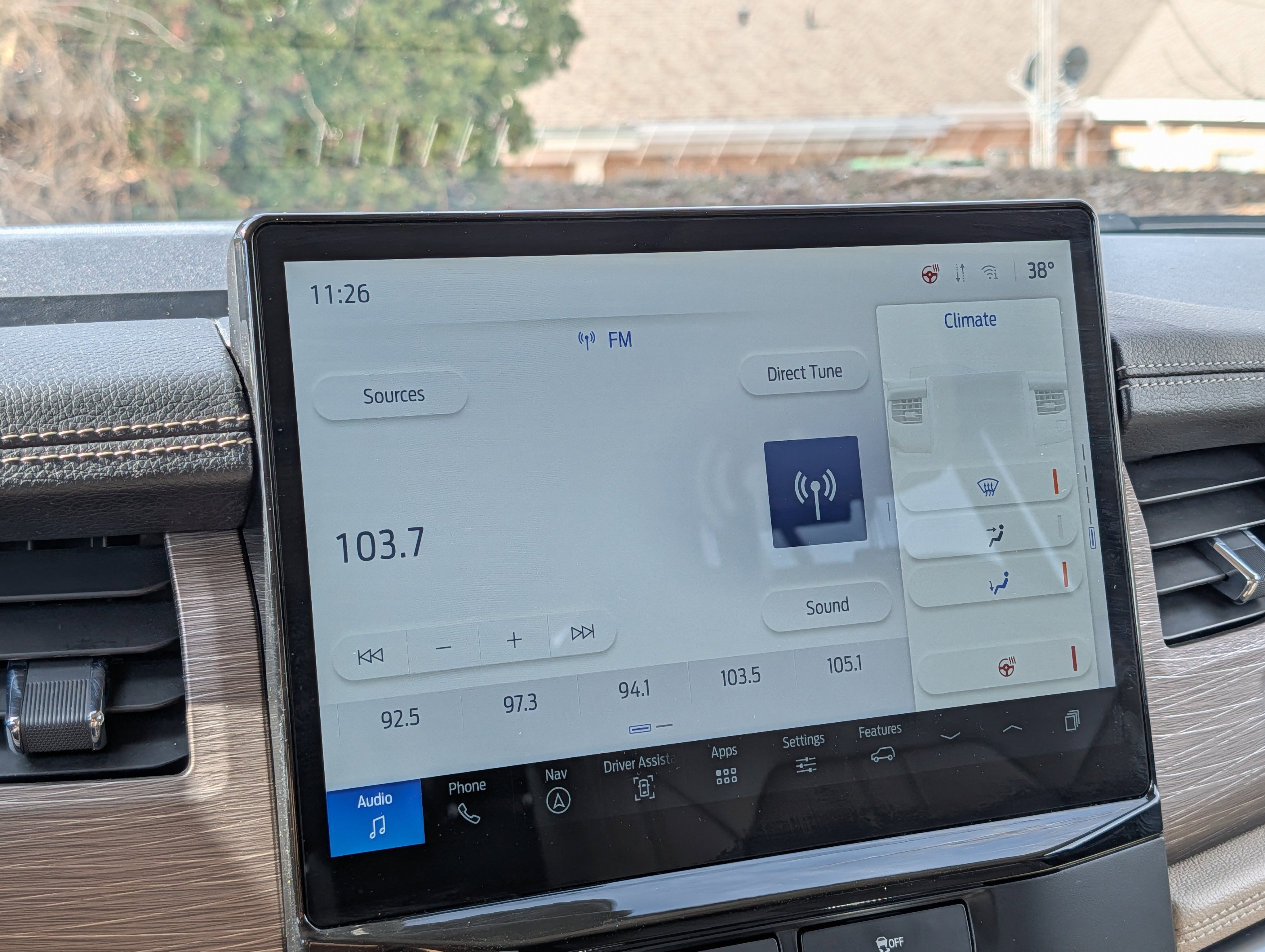 Used 2024 Ford Expedition Limited image 19