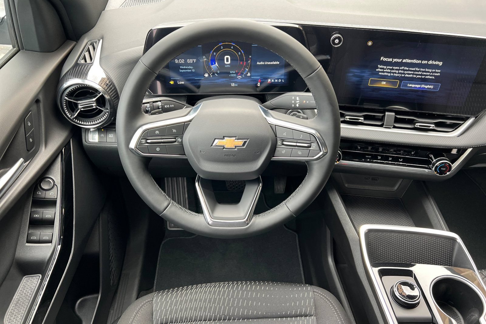 Used 2026 Chevrolet Equinox LT FWD image 14
