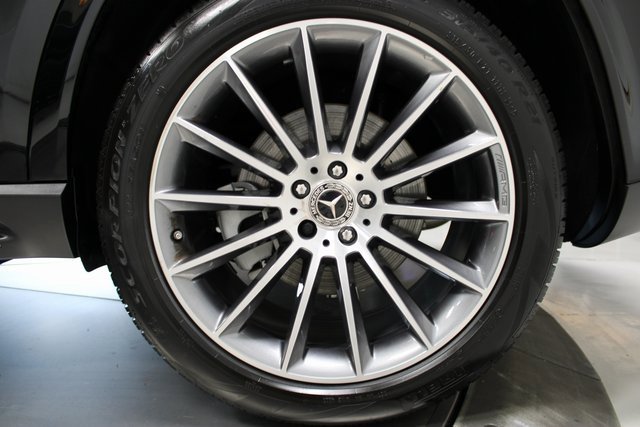 Used 2024 Mercedes-Benz GLE 350 4MATIC w/ AMG Line Exterior image 35