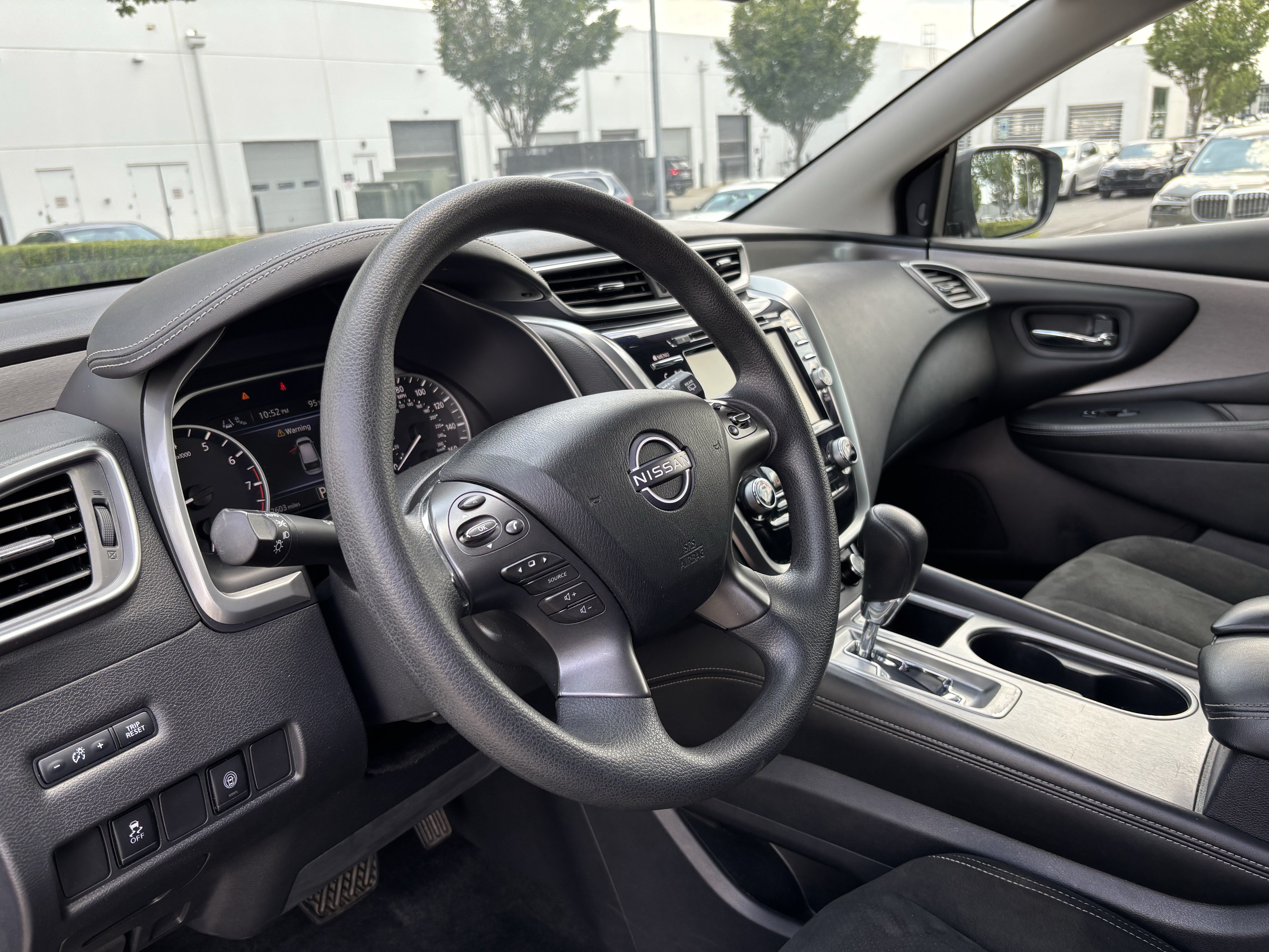 Used 2023 Nissan Murano S AWD/4WD image 16
