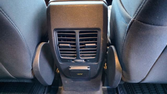 Used 2017 Ford Escape SE w/ Equipment Group 201A image 35