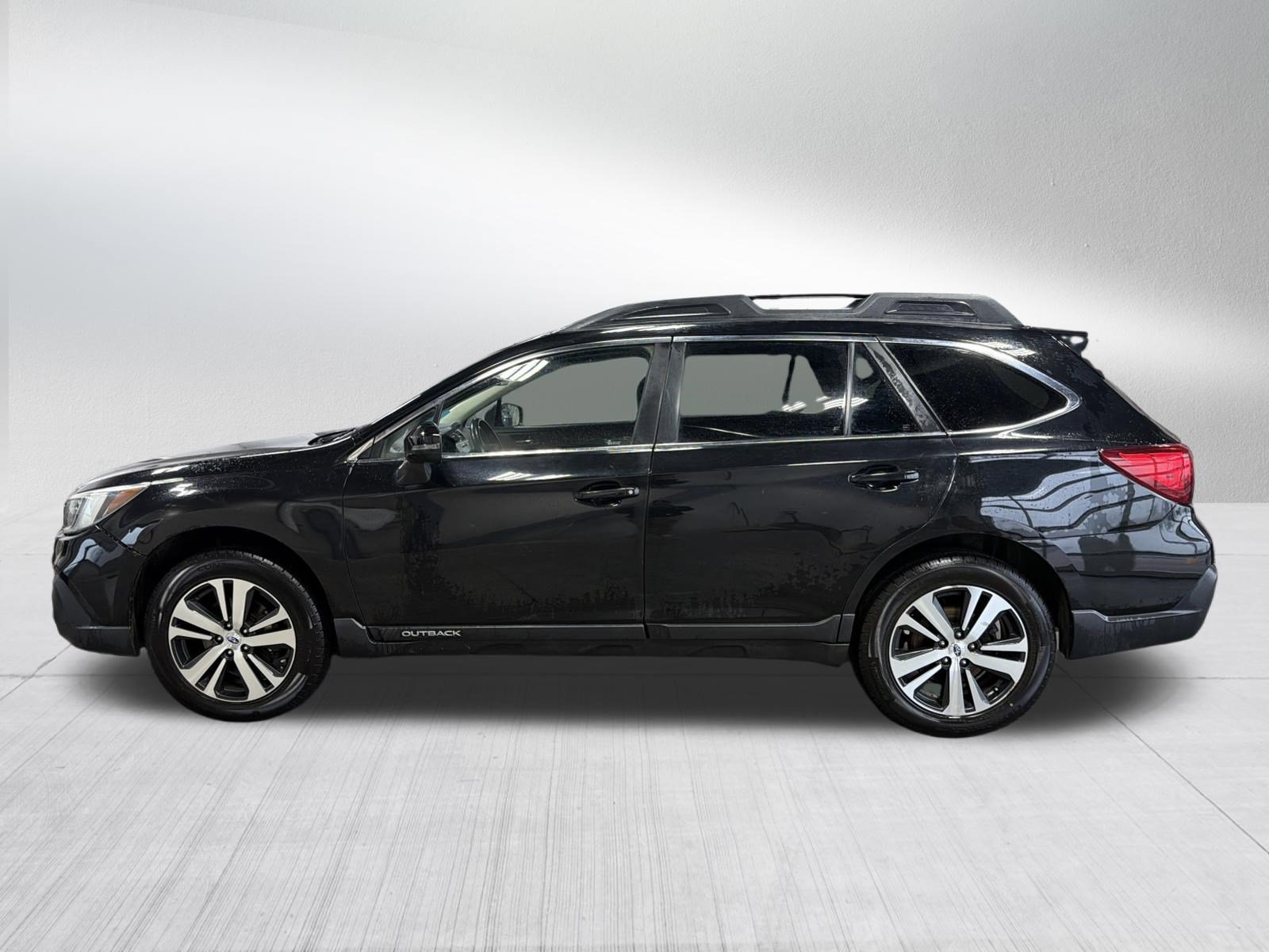 Used 2019 Subaru Outback 2.5i Limited AWD/4WD image 4