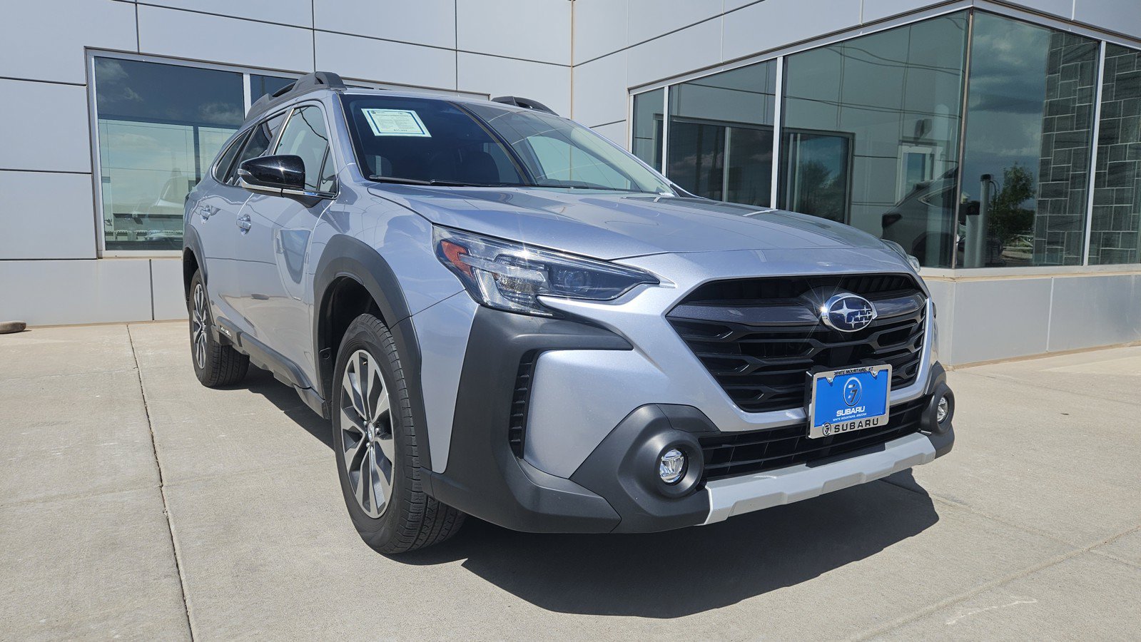Used 2024 Subaru Outback Limited AWD/4WD image 4