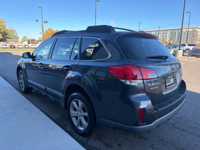 Used 2013 Subaru Outback 2.5i Premium w/ Popular Pkg 1B AWD/4WD image 4