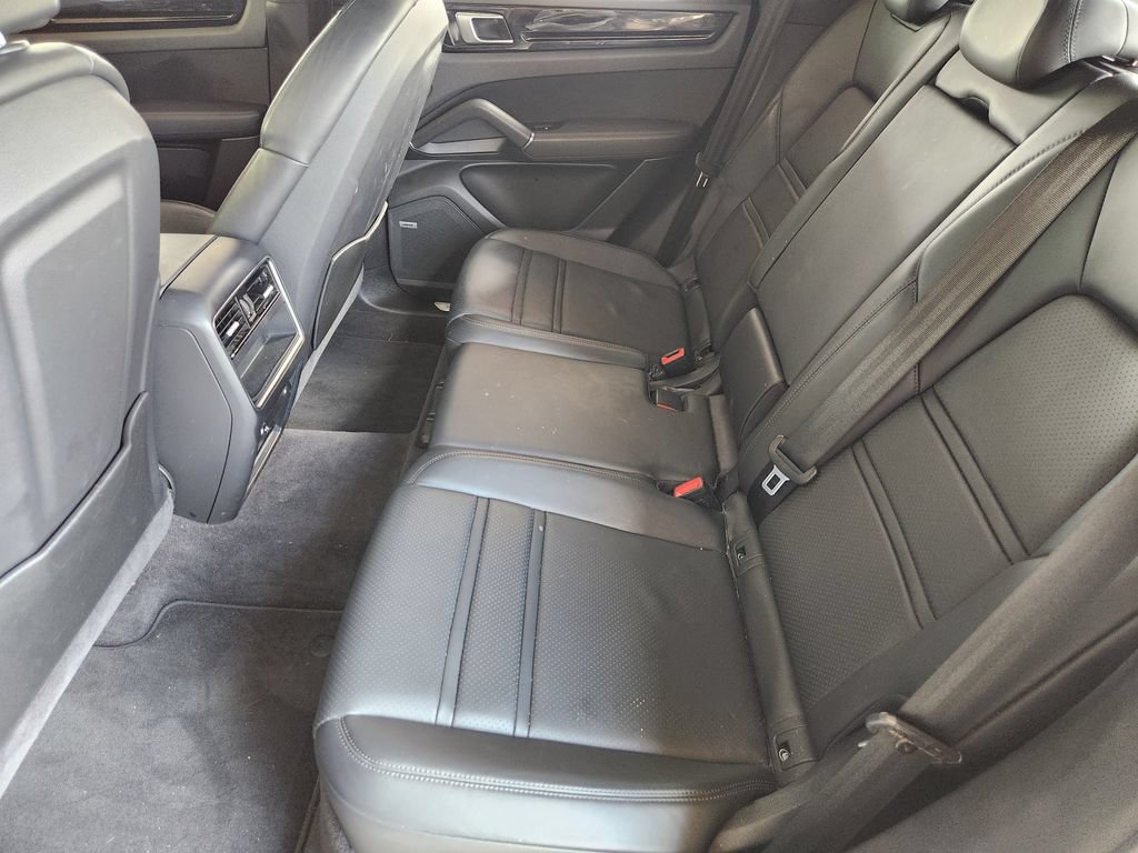 Used 2019 Porsche Cayenne AWD/4WD image 31