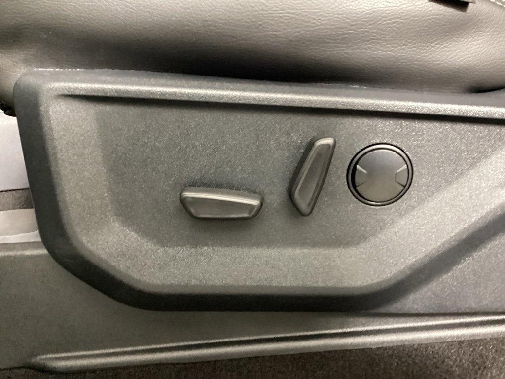 Used 2025 Ford F150 XLT w/ Equipment Group 302A MID image 16