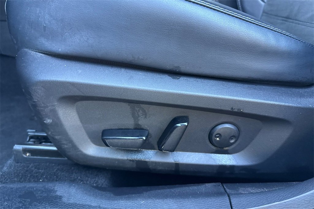 Used 2024 Mitsubishi Outlander FWD image 17